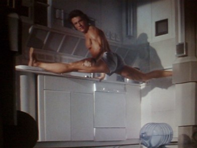 Jean Claude VanDamme splits